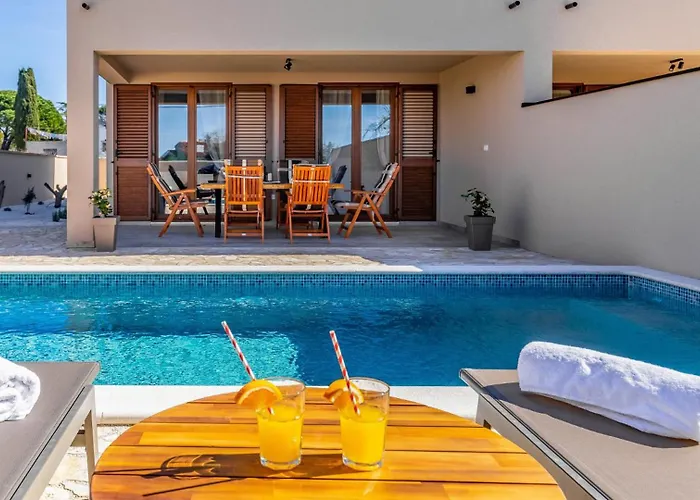 Amica By Guide *
