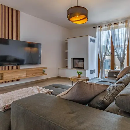 Amica By Guide וילה וודניאן