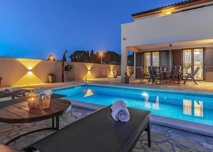 וילה Amica By Guide