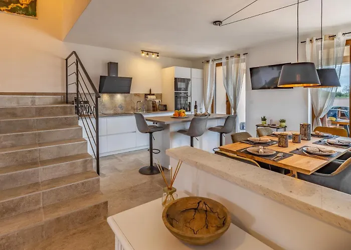 Amica By Guide וילה וודניאן